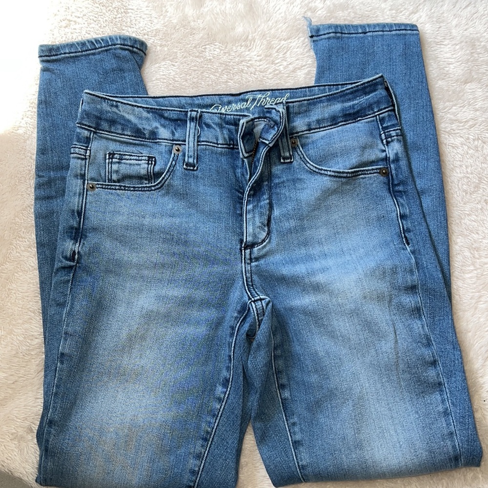 Universal Thread Jeans - Picture 5 of 6